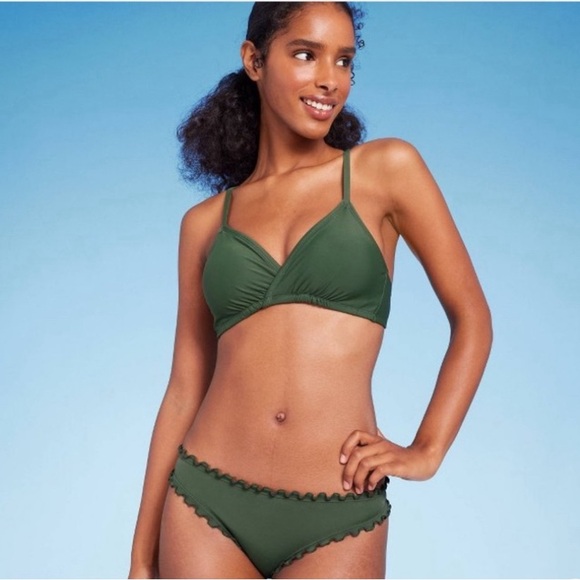 ⚜️ Ruffle Cheeky Bikini Bottom (only) from Shade & Shore™ sz XS - Picture 2 of 5